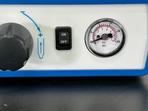 Nordson EFD Performus I Air-Powered Analog Fluid Dispenser Model 7012330, 3 of 4