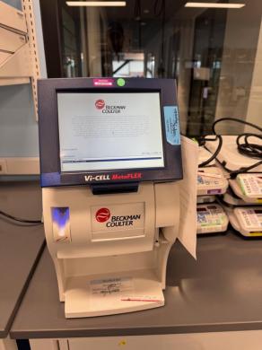 Beckman Coulter Vi-Cell MetaFlex Automated Bioanalyte Analyzer with Touchscreen Interface-cover