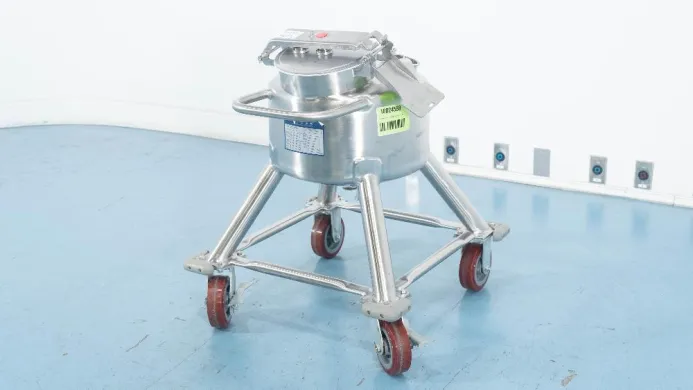 Mueller 5 Gallon Stainless Steel Tank for Laboratory and Bioprocessing Applications