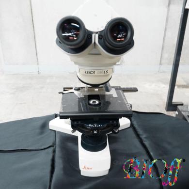 Leica DMLS Upright Optical Microscope with Canon Camera and Phase-Contrast Objectives-cover