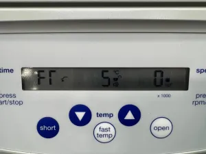 Eppendorf 5418R Refrigerated Benchtop Centrifuge with Digital Temperature Control, 3 of 4