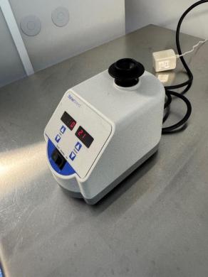 Fisher Brand Digital Vortex Mixer for Laboratory Sample Mixing-cover