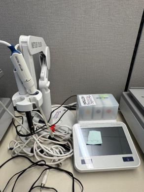 Mettler Toledo SevenExcellence Multiparameter Laboratory Meter with Touchscreen and Electrode Inputs-cover