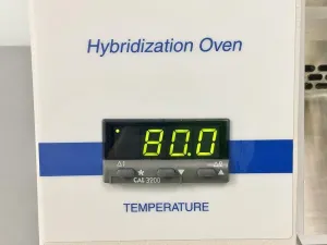 VWR Compact Benchtop Hybridization Oven for Nucleic Acid Blotting, 7 of 11