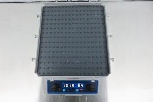 Thermo Scientific Digital Platform Rocker with Adjustable Speed and Tilt for Precise Laboratory Agitation, 5 of 9