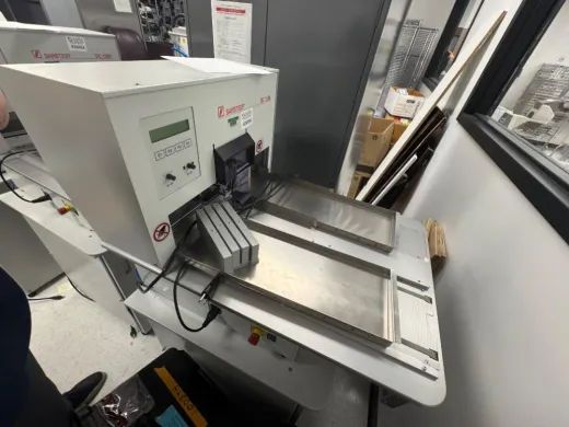 Sarstedt DC 1200 Precision Laboratory Bottle Capper with Digital Control