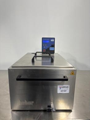 Huber CC2 Thermostatic Water Bath with Digital Temperature Controller-cover