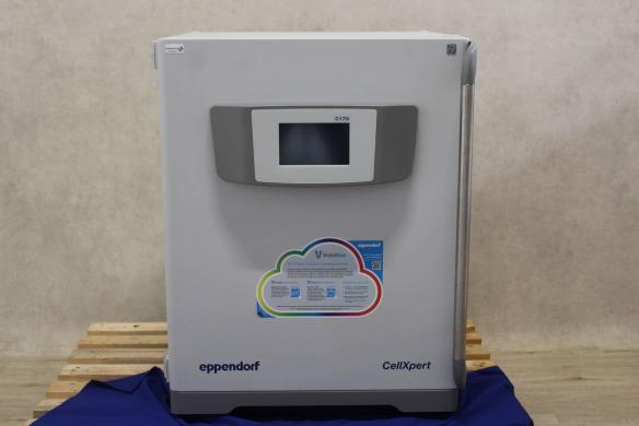 Eppendorf CellXpert C170i CO2 Incubator-cover