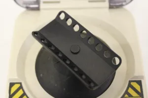 VWR Galaxy Mini Centrifuge for PCR Tubes and Microcentrifuge Tubes, 3 of 4