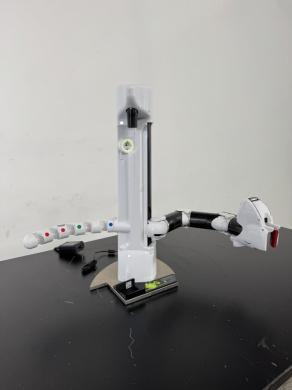 Andrew Alliance Articulated Laboratory Automation Robot Arm with Gripper End-Effector-cover