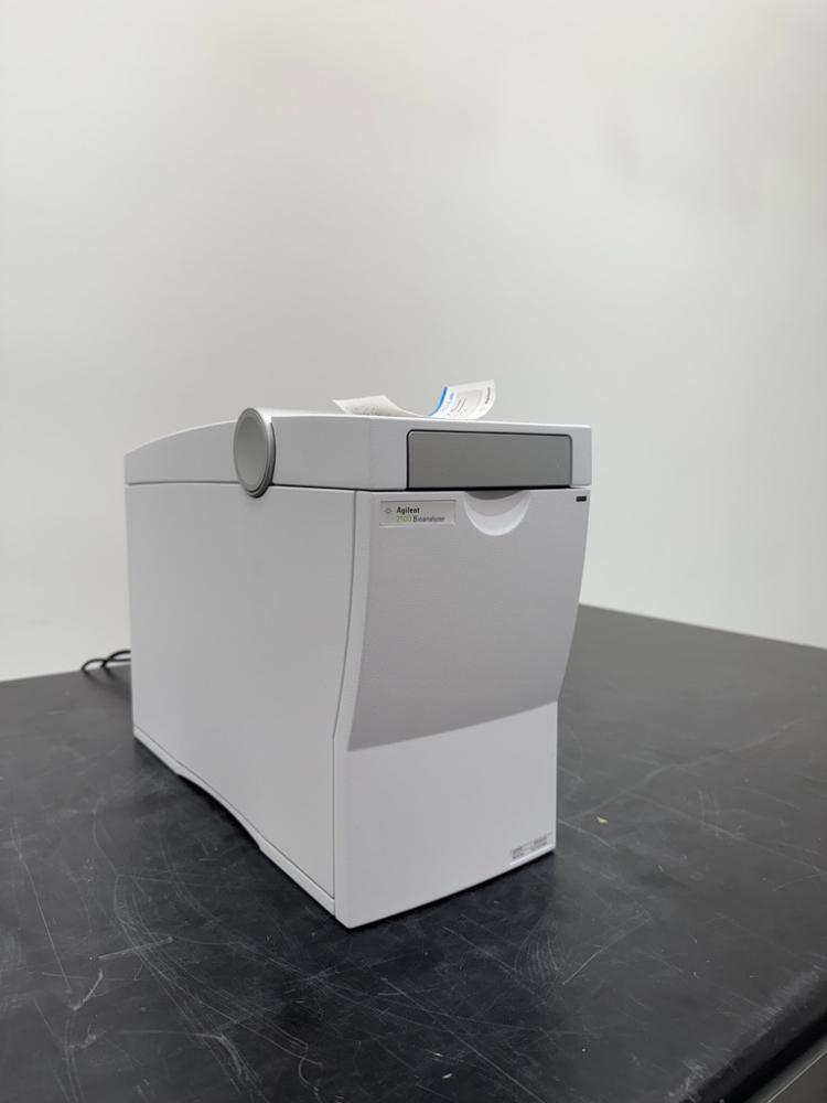 Agilent G2939B 2100 Bioanalyzer Automated Electrophoretic Analyzer for DNA, RNA, and Proteins