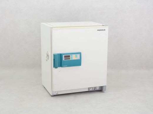 Heraeus UT12P Oven-cover