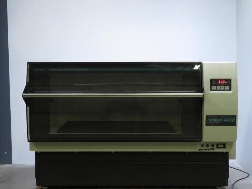 New Brunswick Innova 4430 Refrigerated Incubator Shaker with Programmable Timer-cover