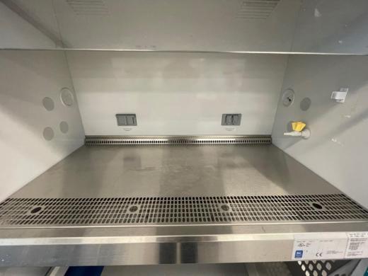 Thermo Scientific 1300 Series A2 4' Biosafety Cabinet-cover