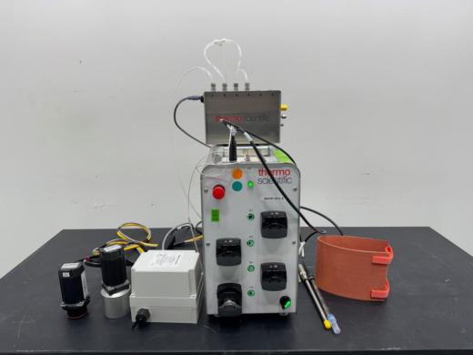 Thermo Fisher Scientific F100 Bioreactor Controller for Precise Bioprocess Control-cover