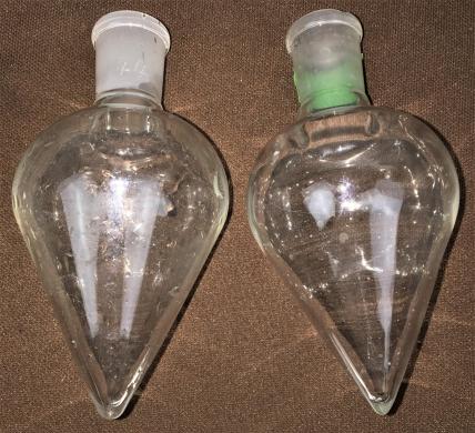 Quickfit FP100/2 100mL Pear-Shaped Distillation Flask with 19/26 Socket-cover