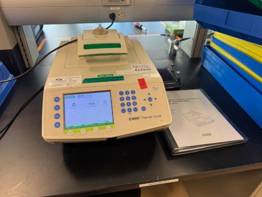 Bio-Rad C1000 Thermal Cycler for PCR Amplification with 96-Well Heated Block-cover