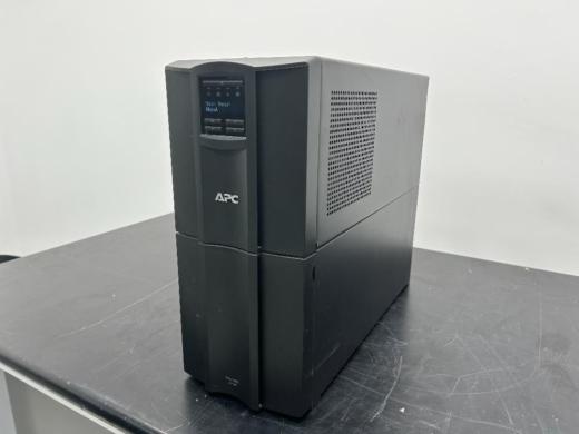 APC 2200 Smart-UPS SMT2200C High-Performance Uninterruptible Power Supply-cover