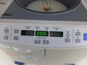 Thermo Scientific Savant SPD121P SpeedVac Vacuum Concentrator, 8 of 9