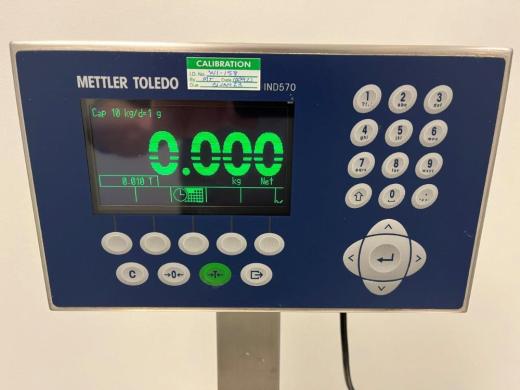 Mettler Toledo IN570 Terminal with PBA429-QB15H Digital Scale-cover