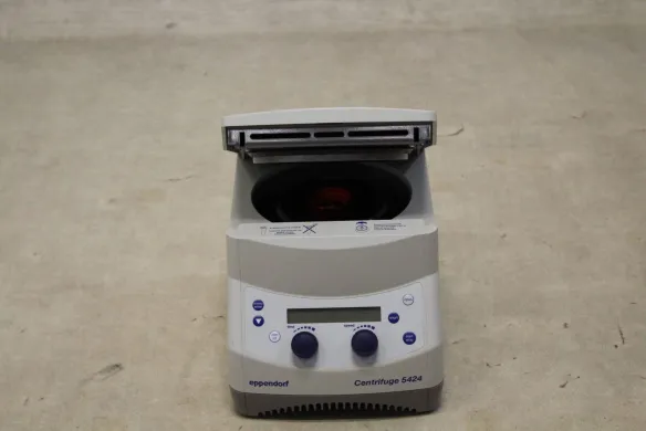 Eppendorf 5424 Centrifuge
