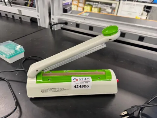 ULINE H-597 Manual Impulse Heat Sealer for Plastic Bags