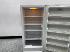 Fisher Scientific 13-986-148 Single-Door Laboratory Freezer for Sample Storage, 3 of 4