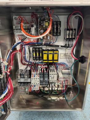 Mokon DT4309AHY Industrial Temperature Control Unit with Integrated Control Panel-cover