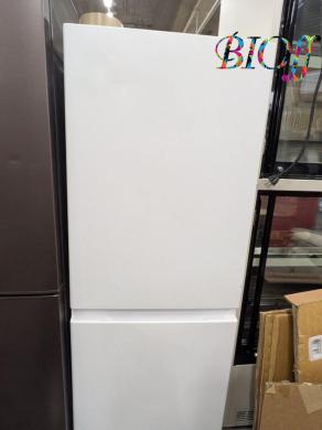 AQUA AQR-20R(W) 201 L Two-Door Non-Fluorocarbon Refrigerator-Freezer-cover