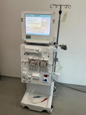 B.BRAUN Dialog+ EVO Advanced Hemodialysis Machine-cover