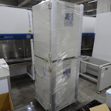 3724・パナソニック / MCO-19AICUV-PJ / CO2インキュベーター 2台組み-cover