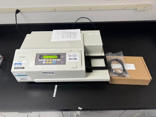 Molecular Devices SpectraMax M2e Multi-Mode Microplate Reader for Absorbance, Fluorescence & Luminescence Assays-cover