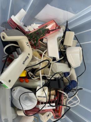 Assorted Handheld Electronic Pipette Controllers for Laboratory Pipetting Applications-cover