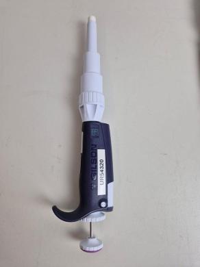 Gilson PIPETMAN P5000 500-5000 µL Single Channel Pipette, Purple-cover