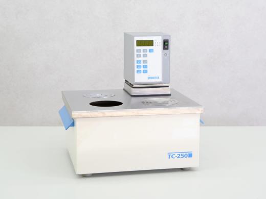 Brookfield TC-250 Water Bath for Temperature Control and Sample Incubation-cover