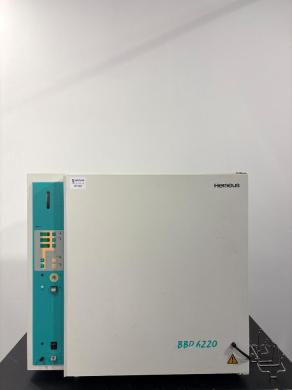 Heraeus BBD 6220 Laboratory Dry Incubator with Multi-Windowed Door-cover