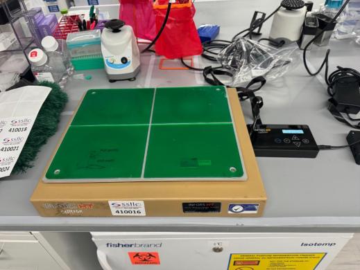 Infors HT Celltron Platform Shaker with Digital Control for Cell Culture Applications-cover