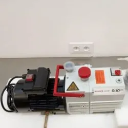 Pfeiffer Duo 5M Vacuum Pump, 8 of 14