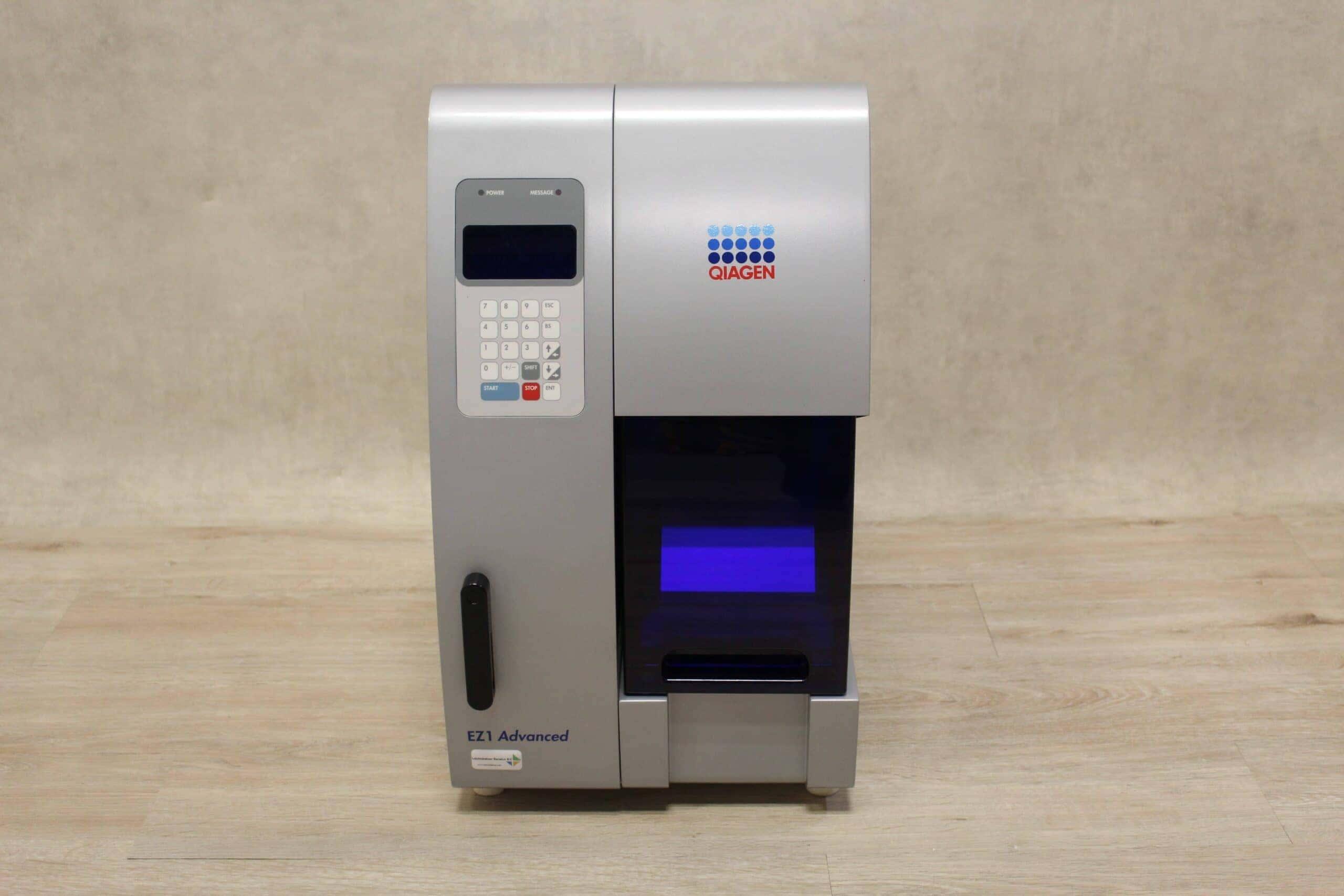QIAGEN EZ1 Advanced Biorobot