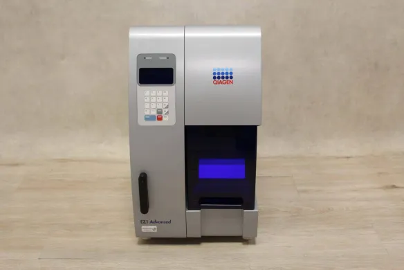 QIAGEN EZ1 Advanced Biorobot