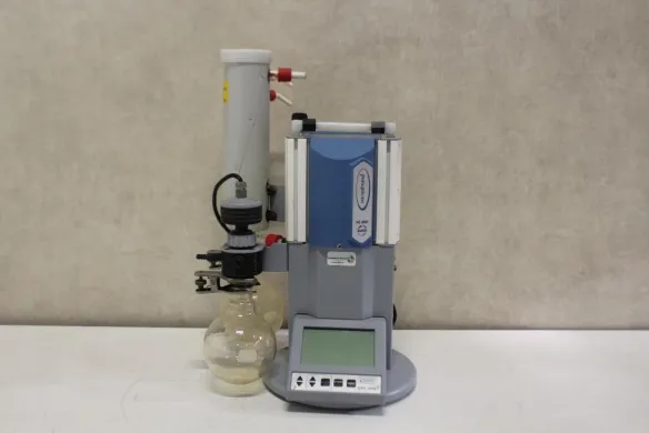 Vacuubrand PC 2001 Laboratory Vacuum Pump for Oil-Free, Silent Operation