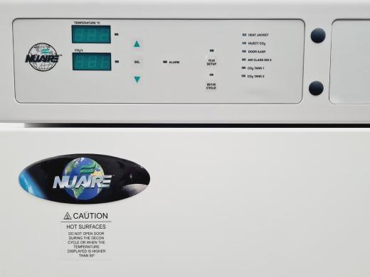 Nuaire Model: NU-5510E Co2 Incubator Lab-cover