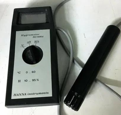 Hanna HI 8064 Thermohygrometer for Relative Humidity and Temperature Measurement