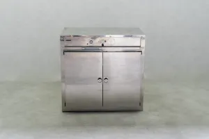 Memmert U50 Natural Convection Laboratory Drying Oven with Control Knob, 2 of 5