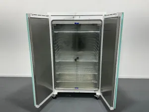 MMM Medcenter Incucell 707 Laboratory Incubator with Digital Temperature Control, 4 of 4