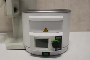 Büchi R-210 Rotary Evaporator with Vacuum Controller and Water Bath System, 3 of 5