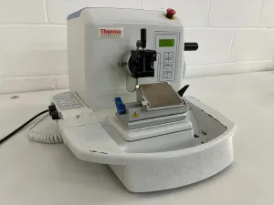 Thermo Shandon Finesse ME+ Precision Rotary Microtome for Histology, 3 of 15