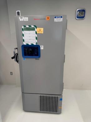 Thermo Scientific TSX50086D Ultra Low Temperature -80°C Freezer with Dual Refrigerants-cover