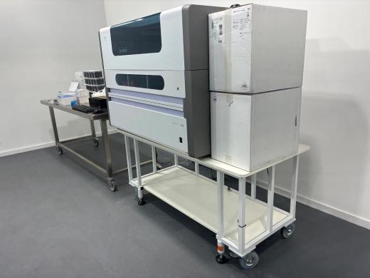 Roche MagNa Pure 96 Automated Nucleic Acid Purification System-cover