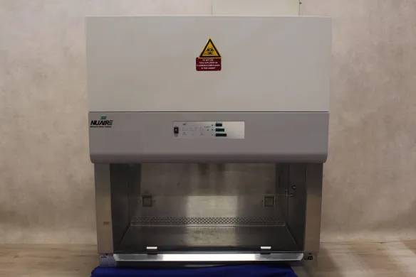 Nuaire NU-440-400E Biological Safety Cabinet
